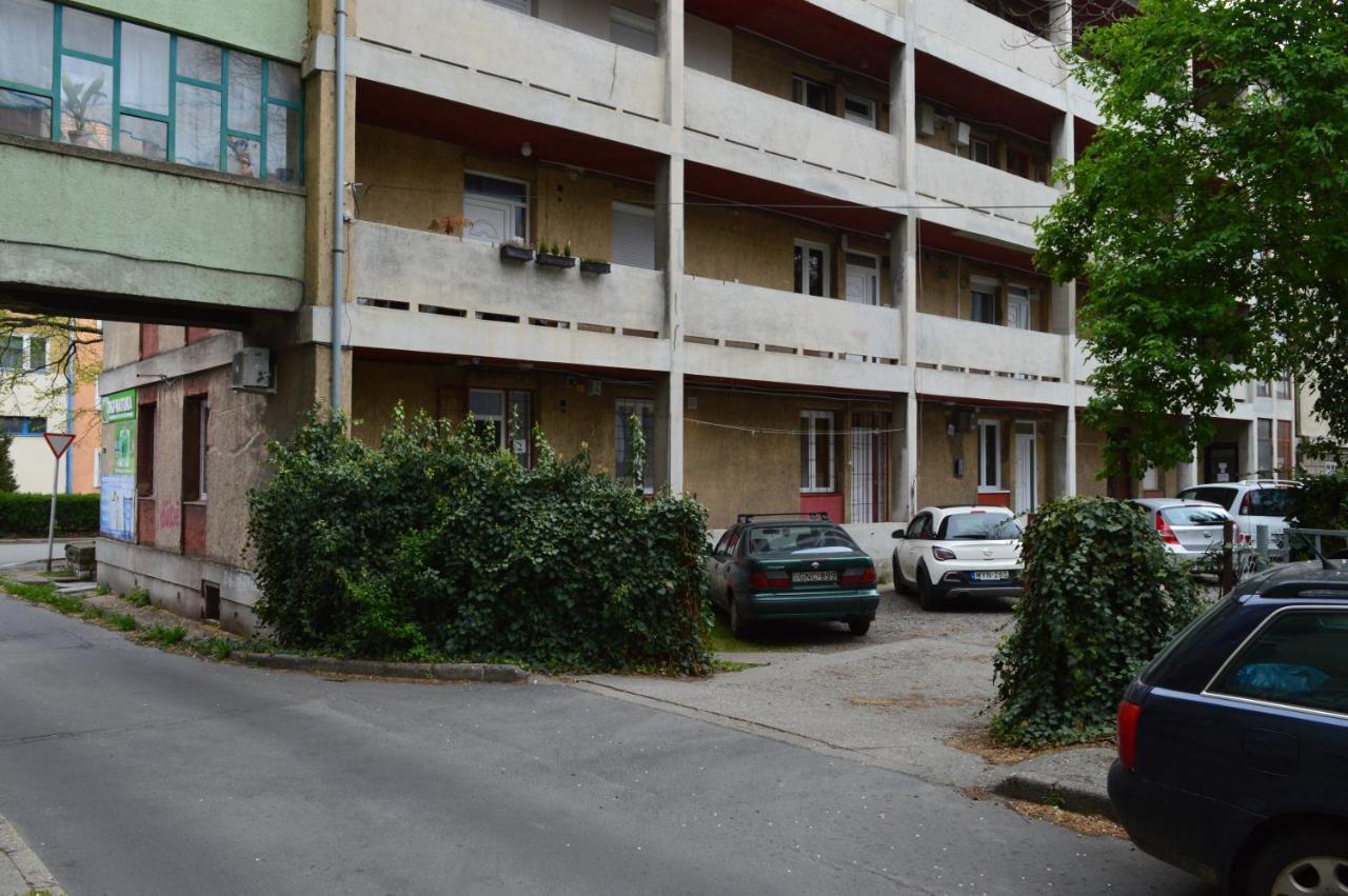 Belvarosi Apartman Печ Екстер'єр фото