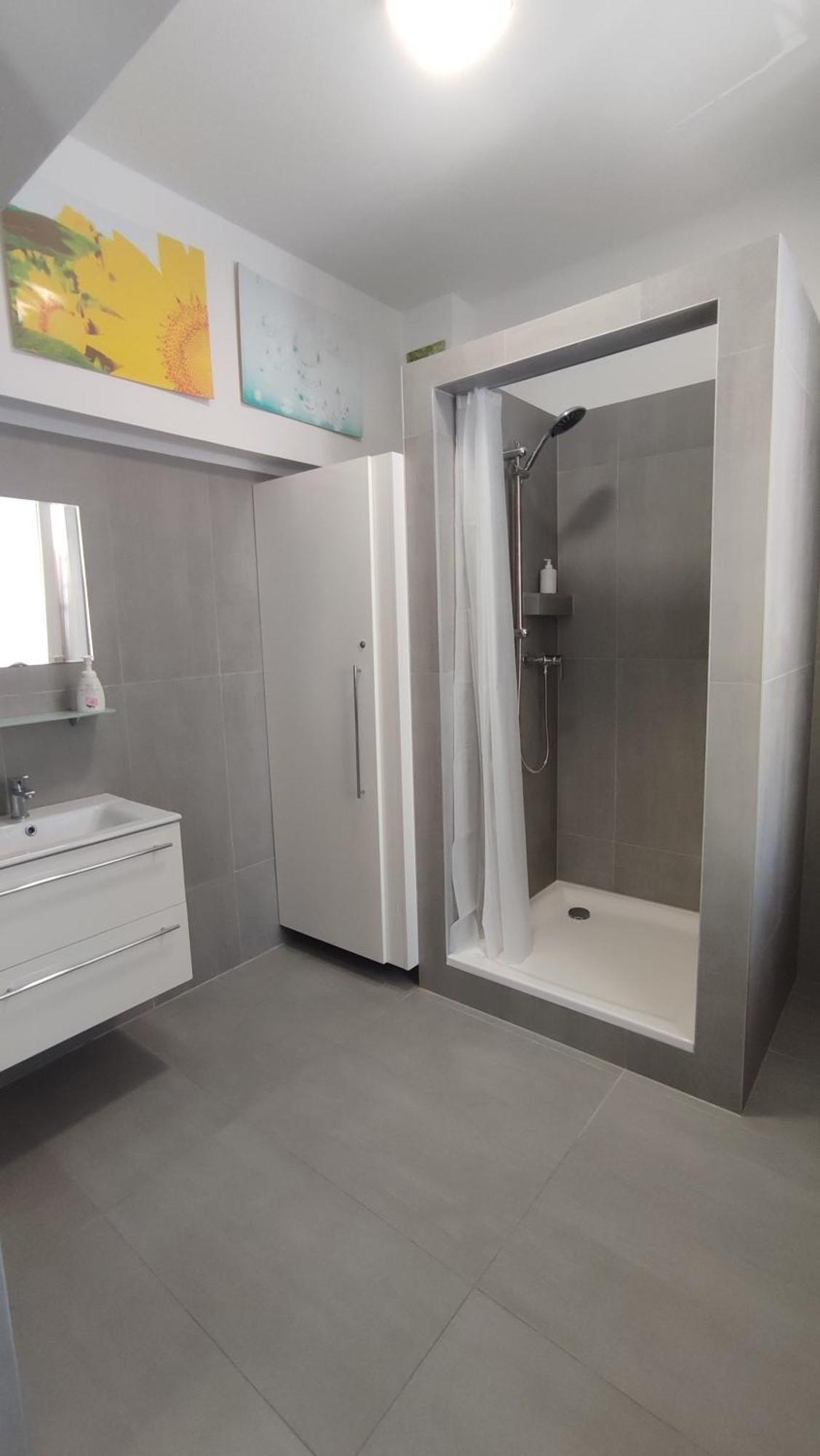 Belvarosi Apartman Печ Екстер'єр фото
